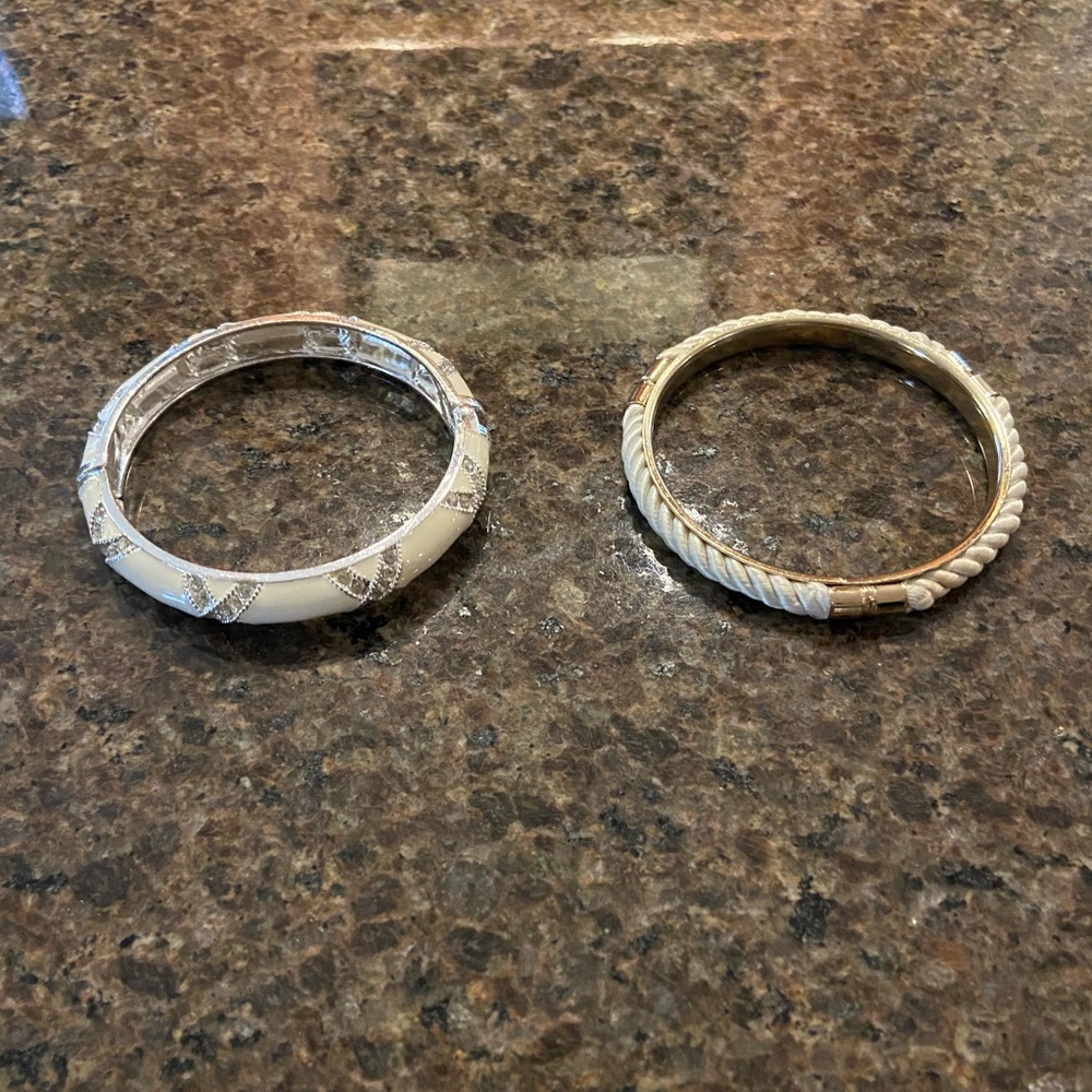 2 White Bangles - Picture 2 of 5